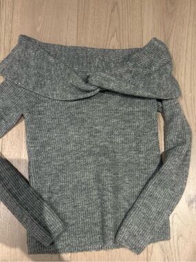 H&M Off-Shoulder Ribbed Pullover - Heather Gray